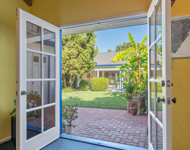 11806 Bellagio Road - Photo Thumbnail 28