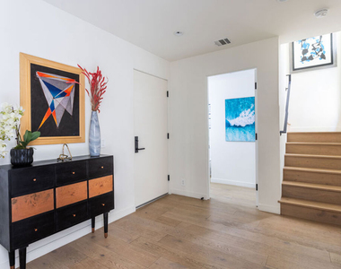 7584 W Skye Way - Photo Thumbnail 2