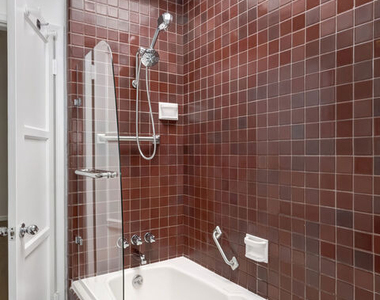 11375 Montana Avenue - Photo Thumbnail 19
