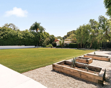 29328 Heathercliff Road - Photo Thumbnail 5