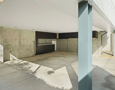 724 1/2 Superba Avenue - Photo Thumbnail 18