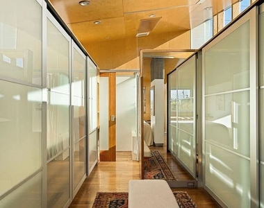 724 1/2 Superba Avenue - Photo Thumbnail 8