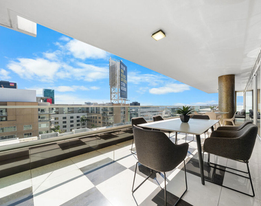 6250 Hollywood Boulevard - Photo Thumbnail 29
