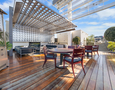 6250 Hollywood Boulevard - Photo Thumbnail 36