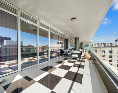 6250 Hollywood Boulevard - Photo Thumbnail 33