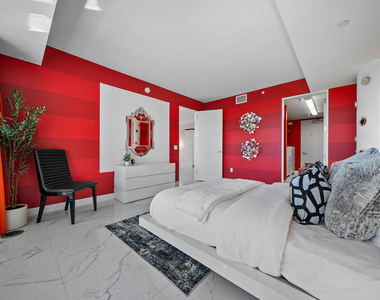 6250 Hollywood Boulevard - Photo Thumbnail 18