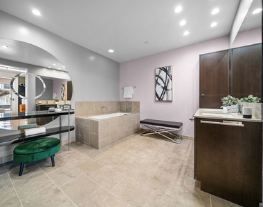 6250 Hollywood Boulevard - Photo Thumbnail 26