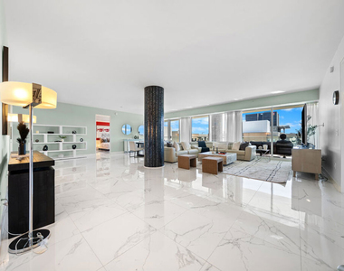 6250 Hollywood Boulevard - Photo Thumbnail 5