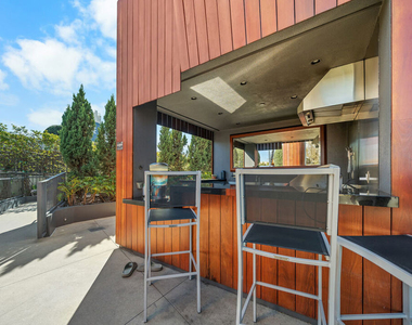 6250 Hollywood Boulevard - Photo Thumbnail 41