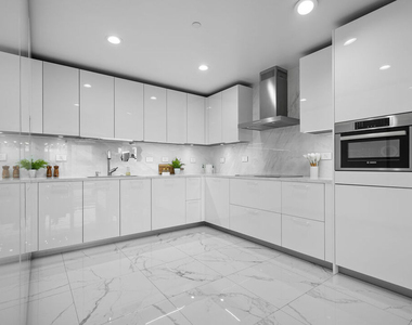 6250 Hollywood Boulevard - Photo Thumbnail 13