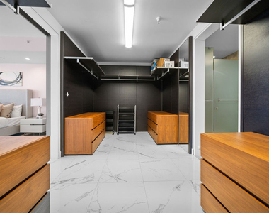 6250 Hollywood Boulevard - Photo Thumbnail 25