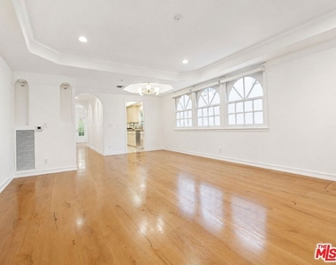 342 Palm Drive - Photo Thumbnail 2