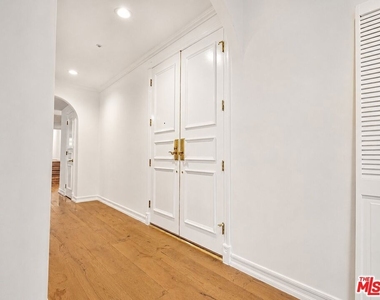 342 Palm Drive - Photo Thumbnail 9