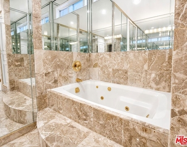 342 Palm Drive - Photo Thumbnail 15