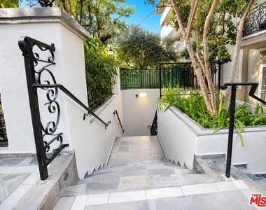 342 Palm Drive - Photo Thumbnail 23