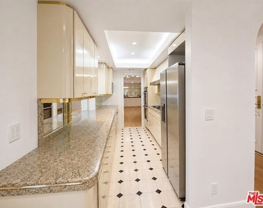 342 Palm Drive - Photo Thumbnail 12