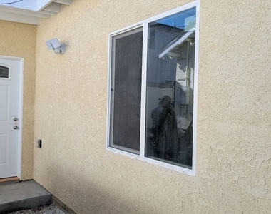 416 E 101st Street - Photo Thumbnail 1