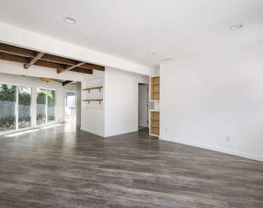 1213 El Paso Drive - Photo Thumbnail 5