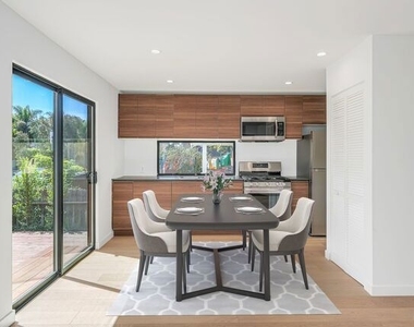 545 San Juan - Photo Thumbnail 1