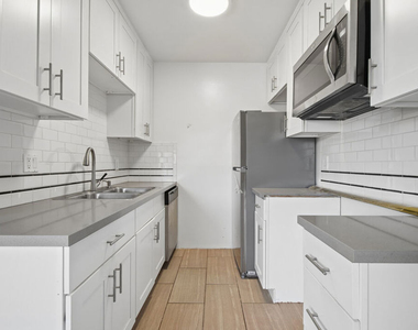1220 N Ogden Drive - Photo Thumbnail 6