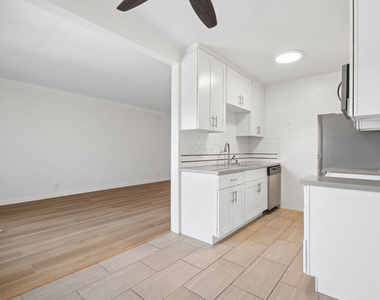 1220 N Ogden Drive - Photo Thumbnail 3