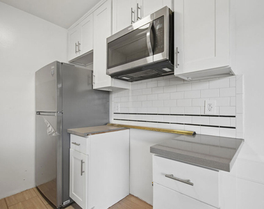 1220 N Ogden Drive - Photo Thumbnail 7