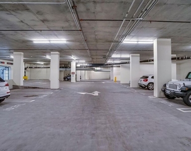 1100 S Hope Street - Photo Thumbnail 9