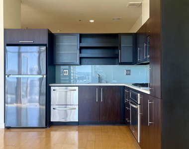 1100 S Hope Street - Photo Thumbnail 12
