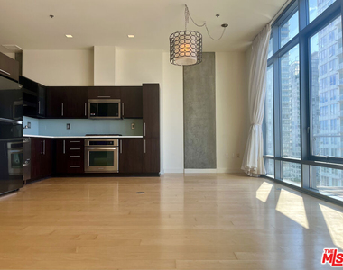 1100 S Hope Street - Photo Thumbnail 11