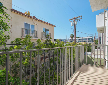 937 Wilcox Avenue - Photo Thumbnail 14