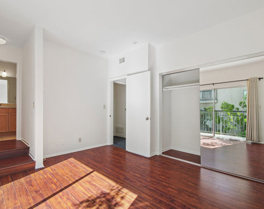 937 Wilcox Avenue - Photo Thumbnail 7