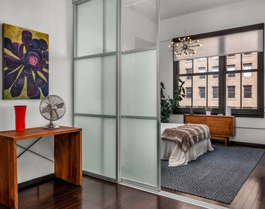1645 Vine Street - Photo Thumbnail 13