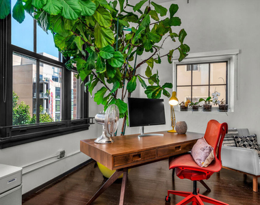 1645 Vine Street - Photo Thumbnail 12