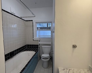 4125 S Figueroa Street - Photo Thumbnail 10
