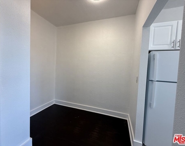 4125 S Figueroa Street - Photo Thumbnail 8