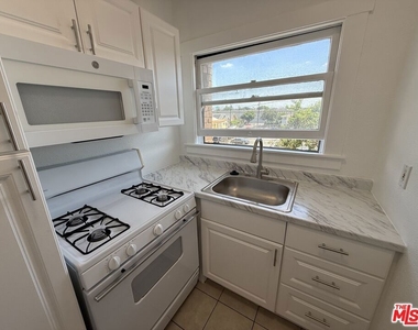 4125 S Figueroa Street - Photo Thumbnail 6