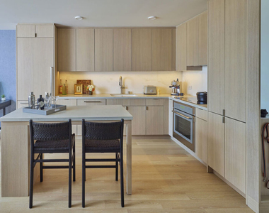 700 Broadway - Photo Thumbnail 1