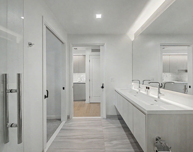 1050 S Grand Avenue - Photo Thumbnail 12