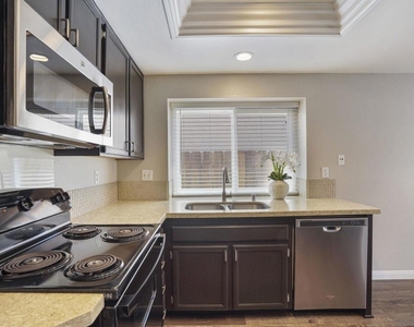12895 Amaranth St - Photo Thumbnail 8
