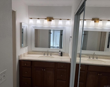 318 Riverview Way - Photo Thumbnail 13