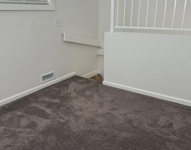 318 Riverview Way - Photo Thumbnail 15