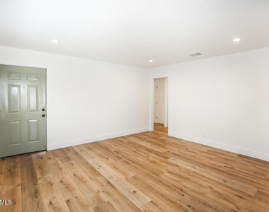 5383 Felicia Street - Photo Thumbnail 7
