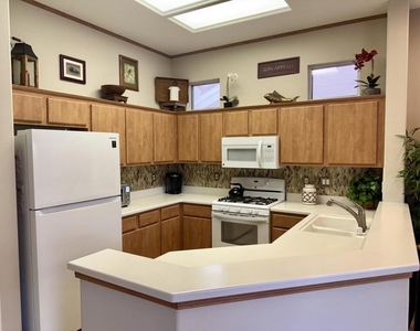38517 Fallbrook Avenue - Photo Thumbnail 7
