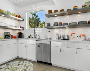 71350 Halgar Road - Photo Thumbnail 4