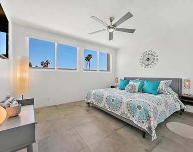71350 Halgar Road - Photo Thumbnail 16