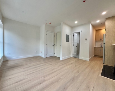 20 Hancock Street - Photo Thumbnail 2