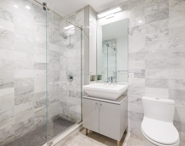 1050 6th Avenue - Photo Thumbnail 3