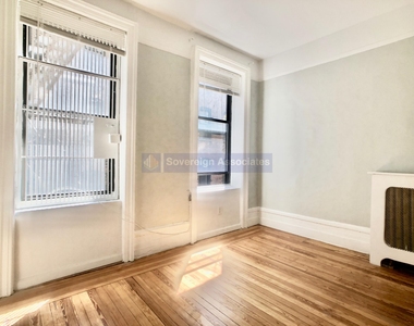 182 Claremont Avenue - Photo Thumbnail 10