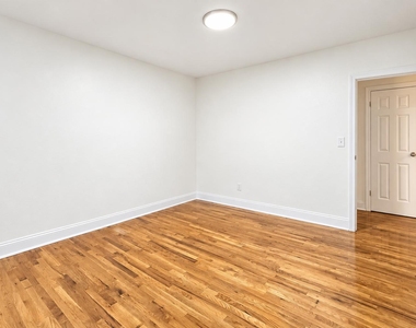 106 Fort Washington Avenue - Photo Thumbnail 5