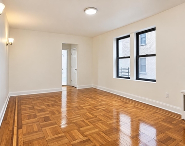 106 Fort Washington Avenue - Photo Thumbnail 2